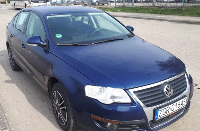 volkswagen Volkswagen Passat cena 18000 przebieg: 162000, rok produkcji 2008 z Gryfino